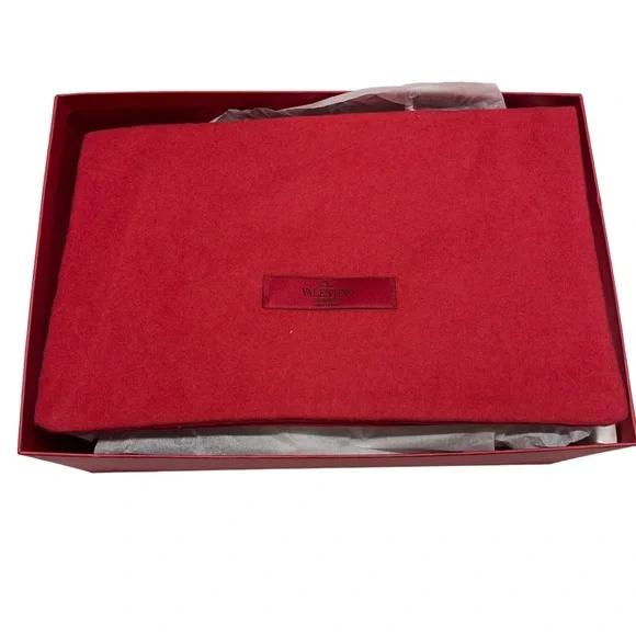 Valentino Garavani Asymmetric Suede Rockstud d'Orsay Pumps Heels Size 40 - Picture 11 of 12